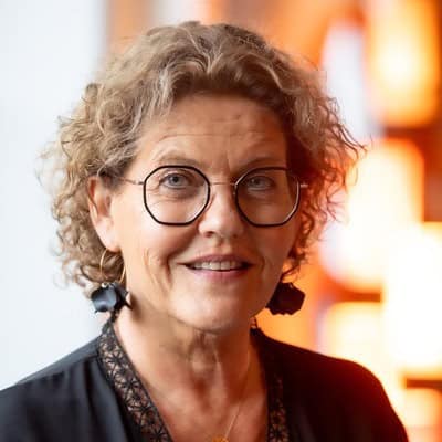 Anne-Marie SIMON-HENO